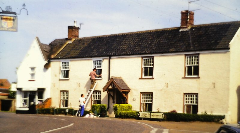 White
                      cottages